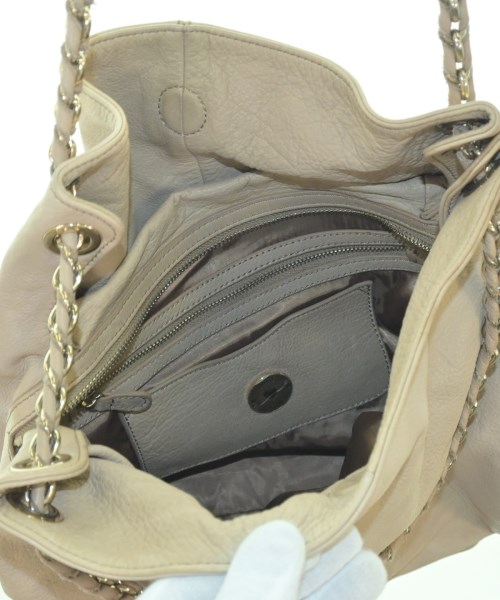LOVE MOSCHINO（ラブモスキーノ）ショルダーバッグ ベージュ サイズ:- レディース/2200702572760