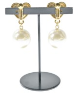 MOSCHINO（モスキーノ）ピアス・イヤリング ゴールド サイズ:- レディース/2200709107064