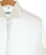 BALMAIN（バルマン）カジュアルシャツ 白 サイズ:L メンズ/2200690891041