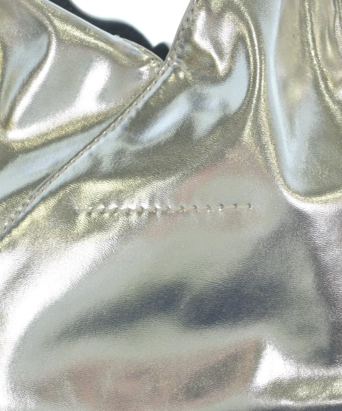 MM6（エムエムシックス）ショルダーバッグ シルバー サイズ:- レディース/2200669345087