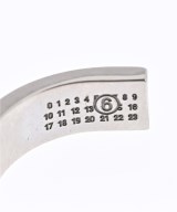 MM6（エムエムシックス）ピアス・イヤリング シルバー サイズ:- レディース/2200683501018