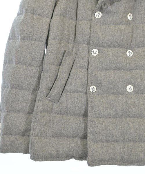MONCLER GAMME BLEU（モンクレールガムブルー）ダウンジャケット/ダウンベスト グレー サイズ:1(S位) メンズ/2200699188029