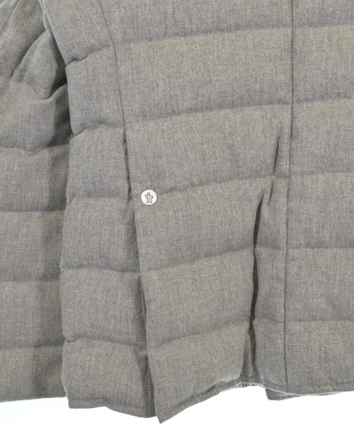 MONCLER GAMME BLEU（モンクレールガムブルー）ダウンジャケット/ダウンベスト グレー サイズ:1(S位) メンズ/2200699188029