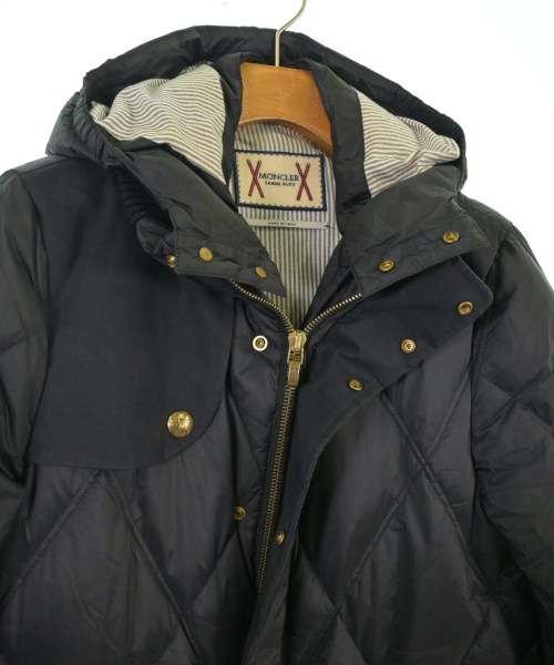 MONCLER GAMME BLEU（モンクレールガムブルー）ダウンジャケット/ダウンベスト 紺 サイズ:2(M位) メンズ/2200644773195