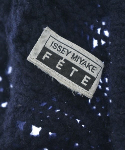 ISSEY MIYAKE FETE（イッセイミヤケフェット）マフラー 紺 サイズ:- レディース/2200638342024