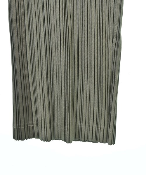 ISSEY MIYAKE FETE（イッセイミヤケフェット）その他 カーキ サイズ:3(L位) レディース/2200631798521