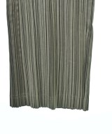 ISSEY MIYAKE FETE（イッセイミヤケフェット）その他 カーキ サイズ:3(L位) レディース/2200631798521