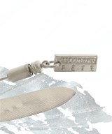 ISSEY MIYAKE FETE（イッセイミヤケフェット）ブローチ・コサージュ 白 サイズ:- レディース/2200611226570