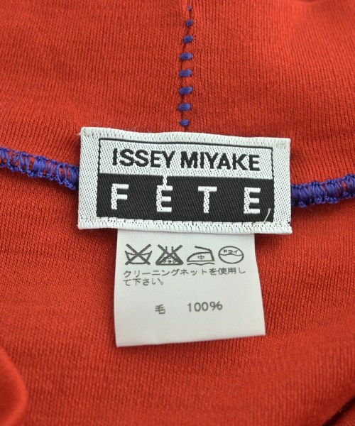 ISSEY MIYAKE FETE（イッセイミヤケフェット）カーディガン 赤 サイズ:3(L位) レディース/2200619735142