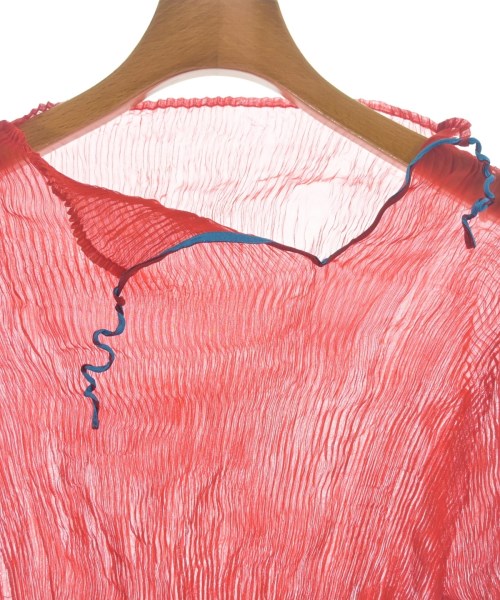 ISSEY MIYAKE FETE（イッセイミヤケフェット）ブラウス 赤 サイズ:2(M位) レディース/2200698460072