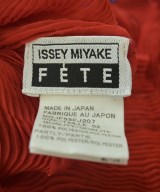 ISSEY MIYAKE FETE（イッセイミヤケフェット）ブラウス 赤 サイズ:2(M位) レディース/2200698460072