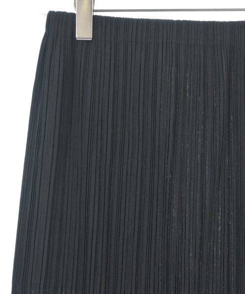 ISSEY MIYAKE FETE（イッセイミヤケフェット）ロング・マキシ丈スカート 黒 サイズ:3(L位) レディース/2200698714076