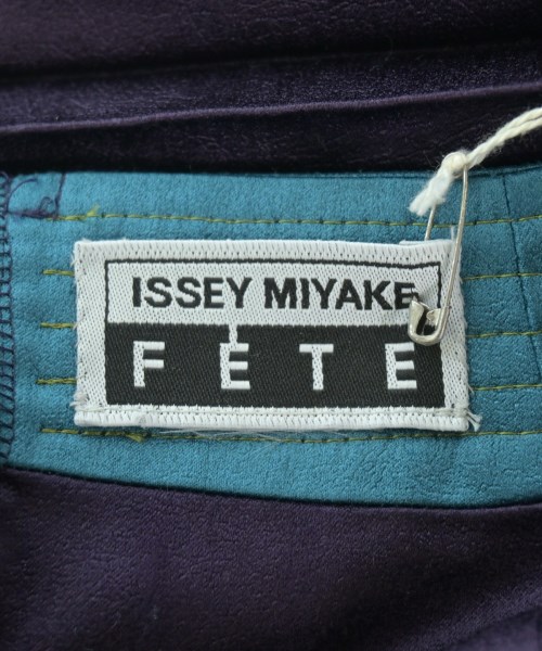 ISSEY MIYAKE FETE（イッセイミヤケフェット）ミニスカート 紫 サイズ:-(S位) レディース/2200657236038