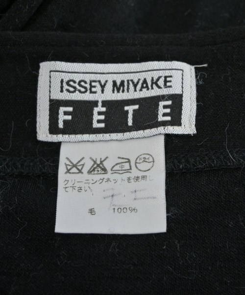 ISSEY MIYAKE FETE（イッセイミヤケフェット）ひざ丈スカート 黒 サイズ:2(M位) レディース/2200662699064