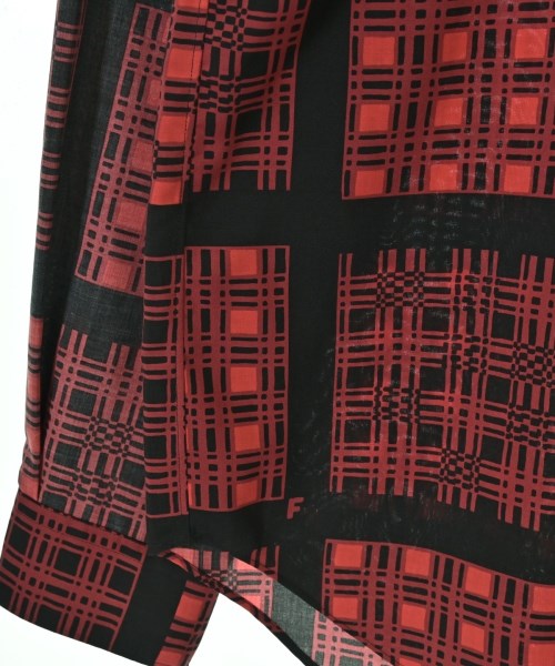 BLACK COMME des GARCONS（ブラックコムデギャルソン）カジュアルシャツ 赤 サイズ:L メンズ/2200598766076