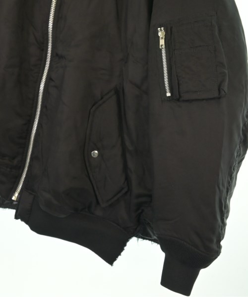 BLACK COMME des GARCONS（ブラックコムデギャルソン）ダウンジャケット/ダウンベスト 黒 サイズ:M メンズ/2200621593020