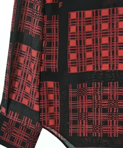 BLACK COMME des GARCONS（ブラックコムデギャルソン）カジュアルシャツ 赤 サイズ:M メンズ/2200603121104