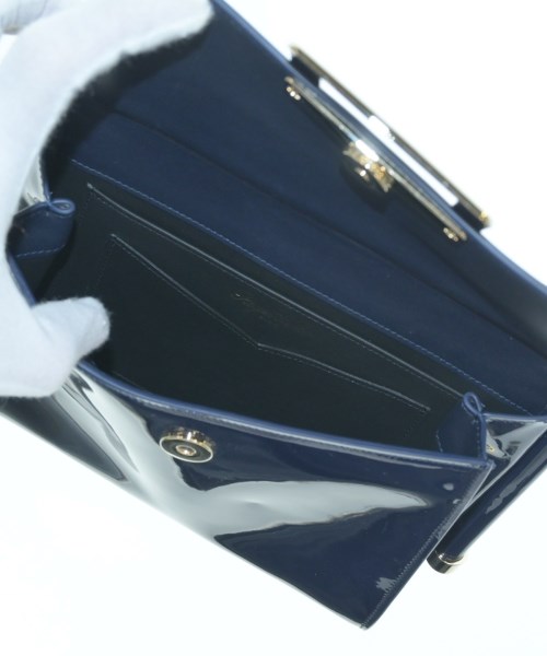 Roger Vivier（ロジェヴィヴィエ）ショルダーバッグ 紺 サイズ:- レディース/2200638802061