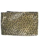 Roger Vivier（ロジェヴィヴィエ）クラッチバッグ ゴールド サイズ:- レディース/2200628941015