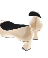 Roger Vivier（ロジェヴィヴィエ）パンプス ベージュ サイズ:EU40 1/2(27cm位) レディース/2200609286081