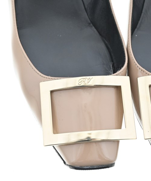 Roger Vivier（ロジェヴィヴィエ）パンプス ベージュ サイズ:EU37(23.5cm位) レディース/2200655772248