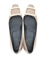 Roger Vivier（ロジェヴィヴィエ）パンプス ベージュ サイズ:EU37(23.5cm位) レディース/2200655772248