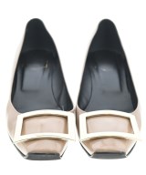Roger Vivier（ロジェヴィヴィエ）パンプス ベージュ サイズ:EU37(23.5cm位) レディース/2200655772248