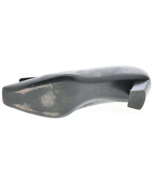 Roger Vivier（ロジェヴィヴィエ）パンプス グレー サイズ:EU36(22.5cm位) レディース/2200716376026
