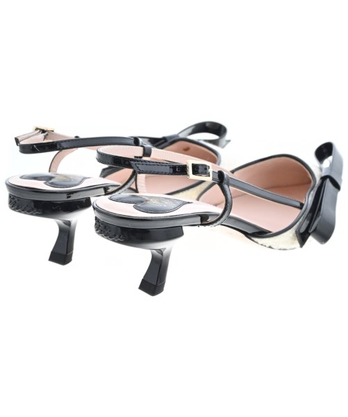 Roger Vivier（ロジェヴィヴィエ）パンプス 白 サイズ:EU36 1/2(23cm位) レディース/2200646089607