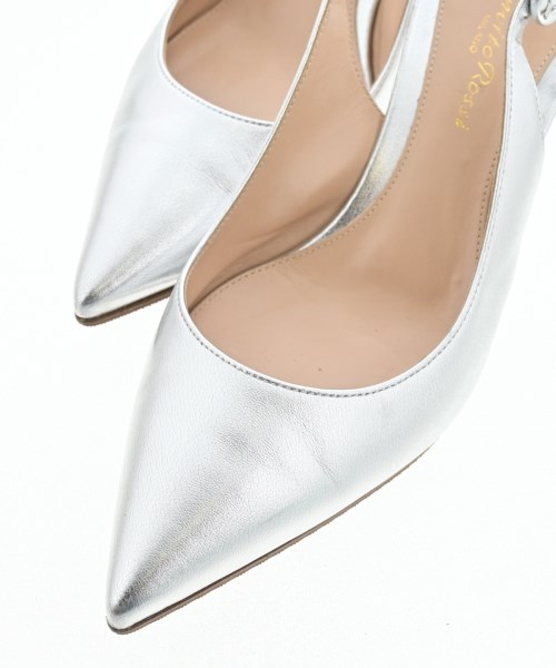 Gianvito Rossi（ジャンヴィトロッシ）パンプス シルバー サイズ:EU36 1/2(23cm位) レディース/2200611681027