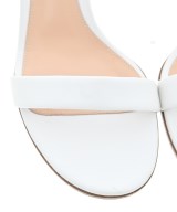 Gianvito Rossi（ジャンヴィトロッシ）サンダル 白 サイズ:EU38 1/2(25cm位) レディース/2200662056263