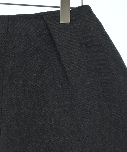 CARVEN（カルヴェン）ショートパンツ グレー サイズ:36(XS位) レディース/2200620635028