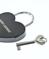 SAINT LAURENT PARIS（サンローランパリ）キーケース・キーホルダー 黒 サイズ:- レディース/2200677816050