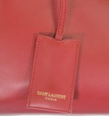 SAINT LAURENT PARIS（サンローランパリ）ショルダーバッグ 赤 サイズ:- レディース/2200710608031