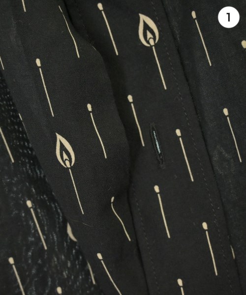 SAINT LAURENT PARIS（サンローランパリ）カジュアルシャツ 黒 サイズ:39(S位) メンズ/2200704304024