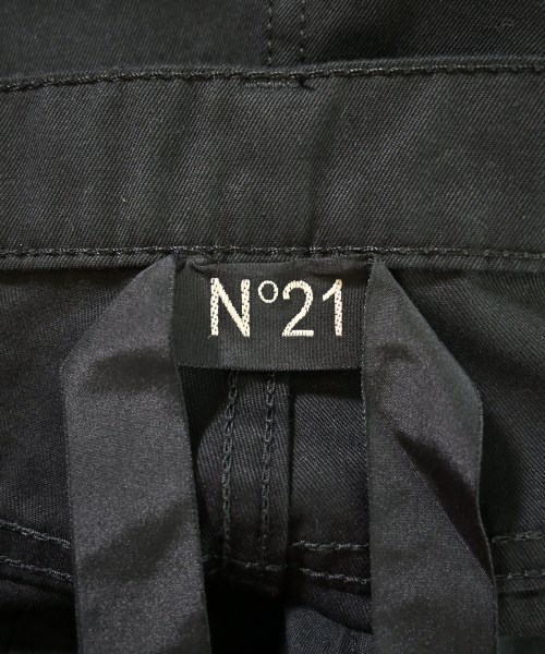 Nﾟ 21（ヌメロヴェントゥーノ）クロップドパンツ 黒 サイズ:34(XXL位) レディース/2200698320048
