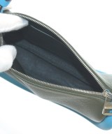 JW Anderson（ジェイダブリューアンダーソン）ショルダーバッグ カーキ サイズ:- レディース/2200614260236