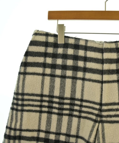 JW Anderson（ジェイダブリューアンダーソン）ショートパンツ 白 サイズ:L メンズ/2200649900176