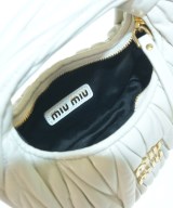 Miu Miu（ミュウミュウ）ショルダーバッグ 白 サイズ:- レディース/2200635546241