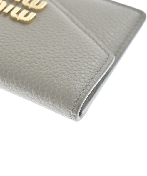 Miu Miu（ミュウミュウ）カードケース グレー サイズ:- レディース/2200635546289