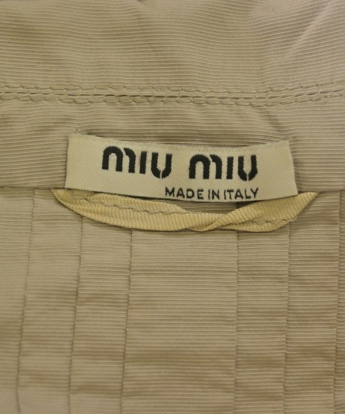 Miu Miu（ミュウミュウ）その他 ベージュ サイズ:40(M位) レディース/2200638341010