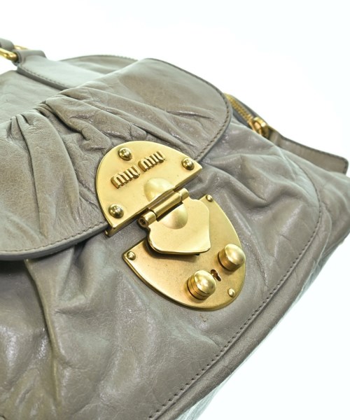 Miu Miu（ミュウミュウ）ハンドバッグ グレー サイズ:- レディース/2200635069092