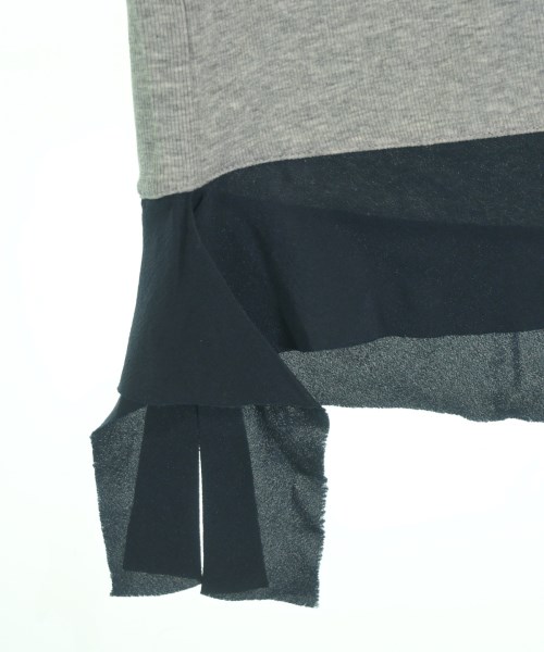 Miu Miu（ミュウミュウ）Tシャツ・カットソー グレー サイズ:XS レディース/2200644058025