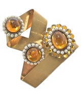Miu Miu ブローチ・コサージュ
