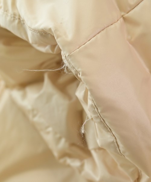 Miu Miu（ミュウミュウ）ダウンジャケット/ダウンベスト ベージュ サイズ:38(S位) レディース/2200624955047