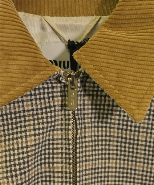 Miu Miu（ミュウミュウ）その他 ベージュ サイズ:40(M位) レディース/2200625706013