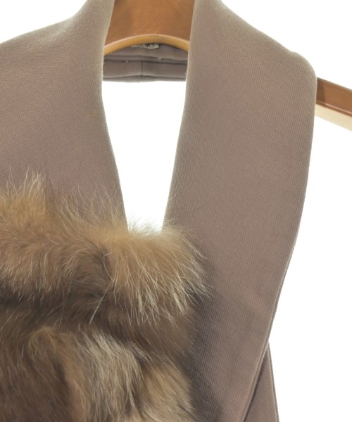 Miu Miu（ミュウミュウ）ベスト ベージュ サイズ:F レディース/2200627525025