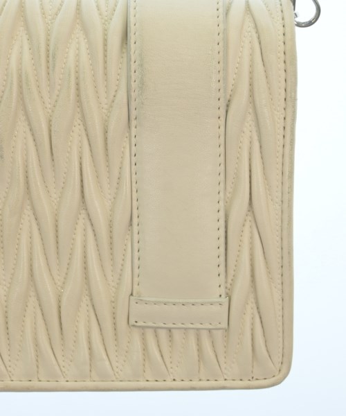 Miu Miu（ミュウミュウ）ショルダーバッグ 白 サイズ:- レディース/2200616988091
