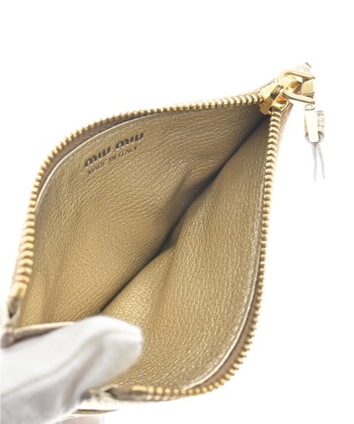 Miu Miu（ミュウミュウ）カードケース ゴールド サイズ:- レディース/2200597214790