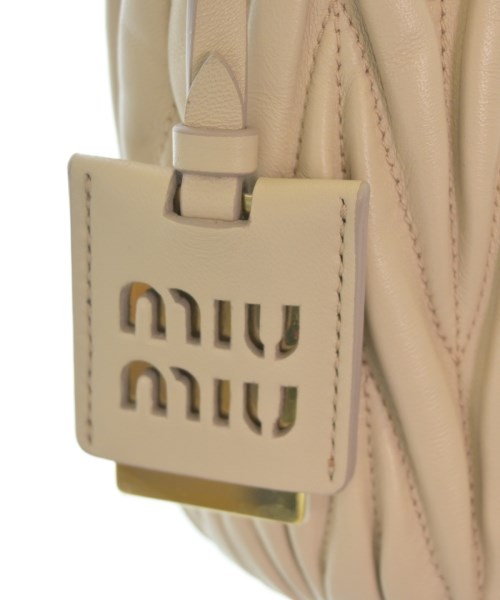 Miu Miu（ミュウミュウ）ショルダーバッグ ピンク サイズ:- レディース/2200621064056